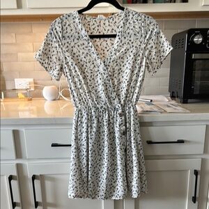 Women’s Floral Wrap Dress